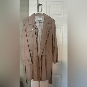 NWT Cupcakes & Cashmere trench size Small